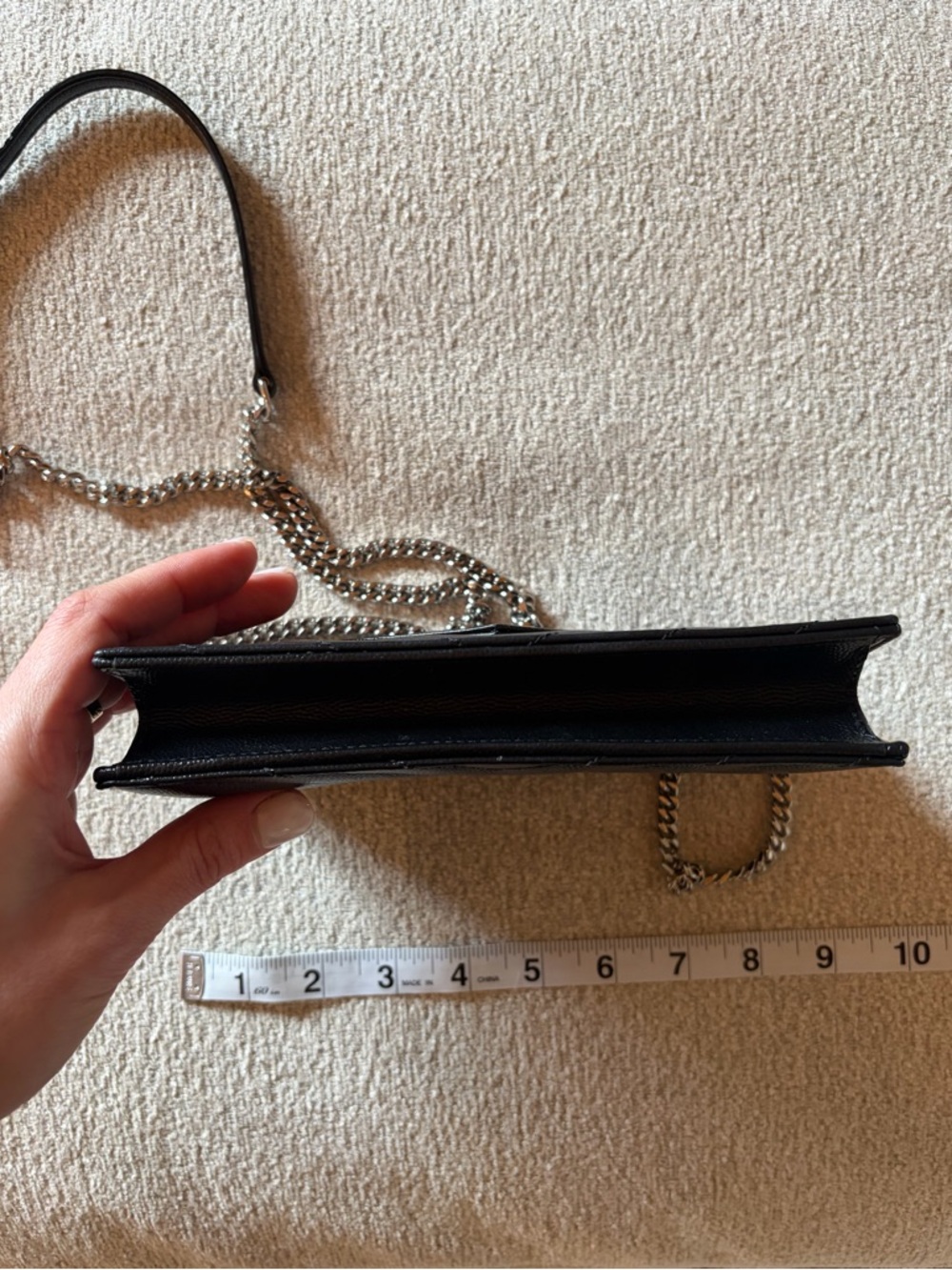 Saint Laurent CASSANDRE ENVELOPE CHAIN WALLET IN GRAIN DE POUDRE LEATHER - Picture 13 of 13